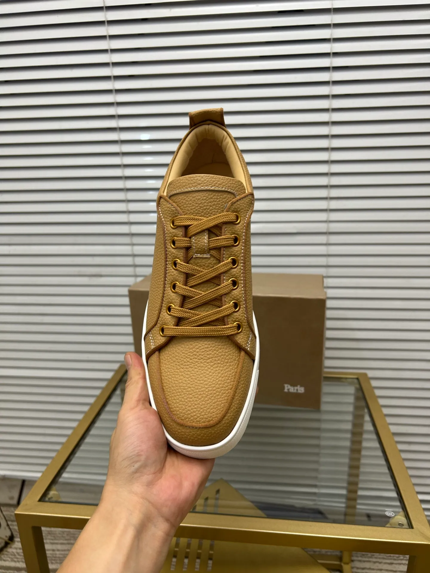 (Customized model) Ex-factory price is 480. christian louboutin (CL red sole shoes) counter series, casual sneakers for couples 📢 📢 📢 Exclusive hot style release 🎈🎈💪 Movable latex feet 👻 Finished outsole line [Proud] 😝Female 35-40# Male 38#-46, global supply😝 [Top version]: Original imported genuine leather upper, top original leather lining, original molded TPU outsole, original 1:1 detail processing, original shoe last,